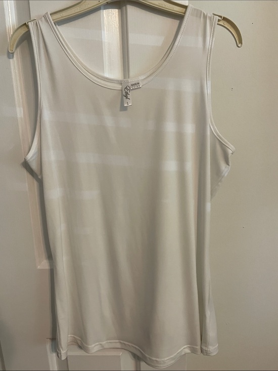 Avenue Tops - Ethyl White Scoop Neck Tank Top